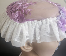 Indlæs billede til gallerivisning Lavender And White