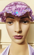 將圖片載入圖庫檢視器 Lavender With Iridescent Sequin Trim